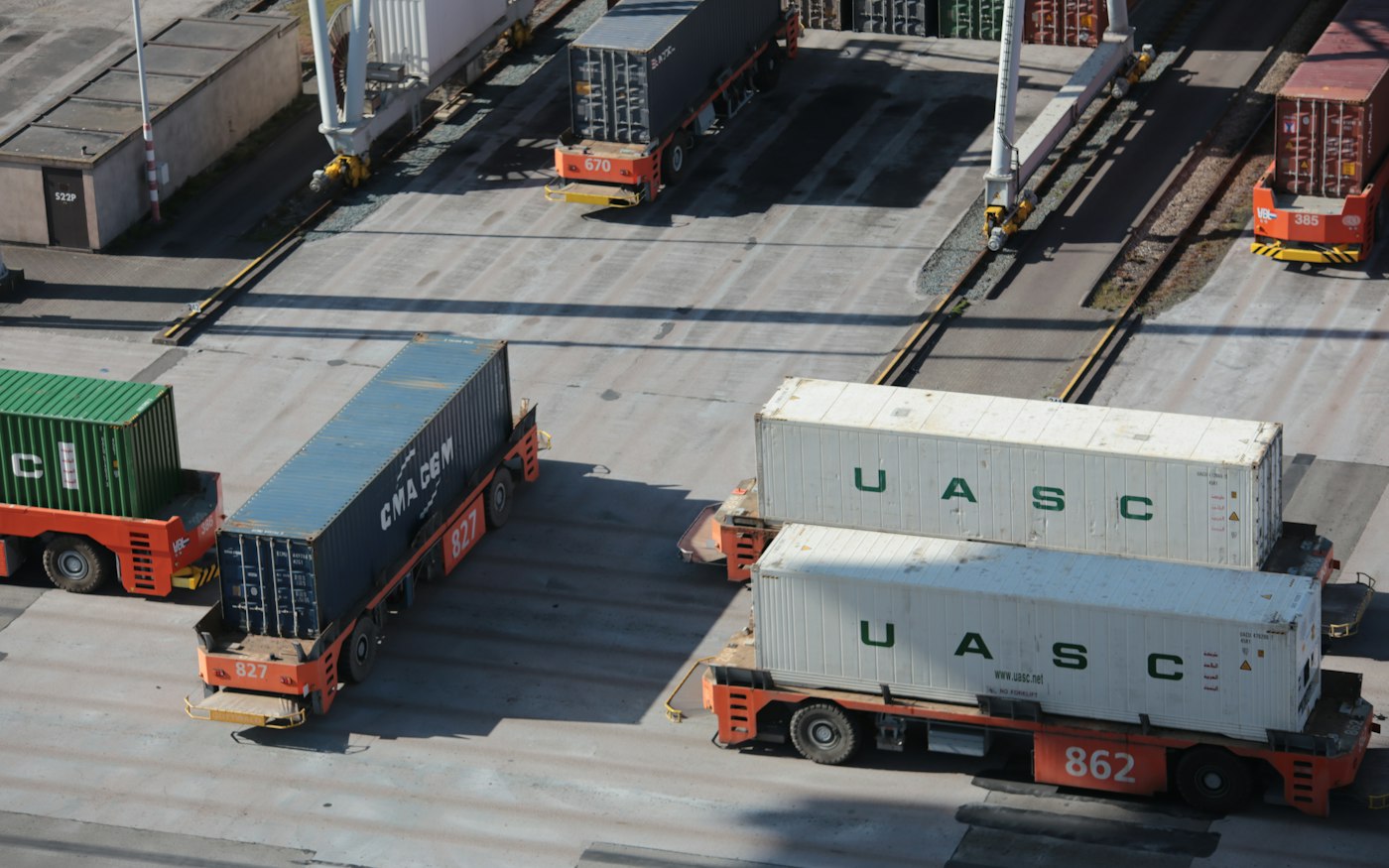 Supply chain logistics terminal